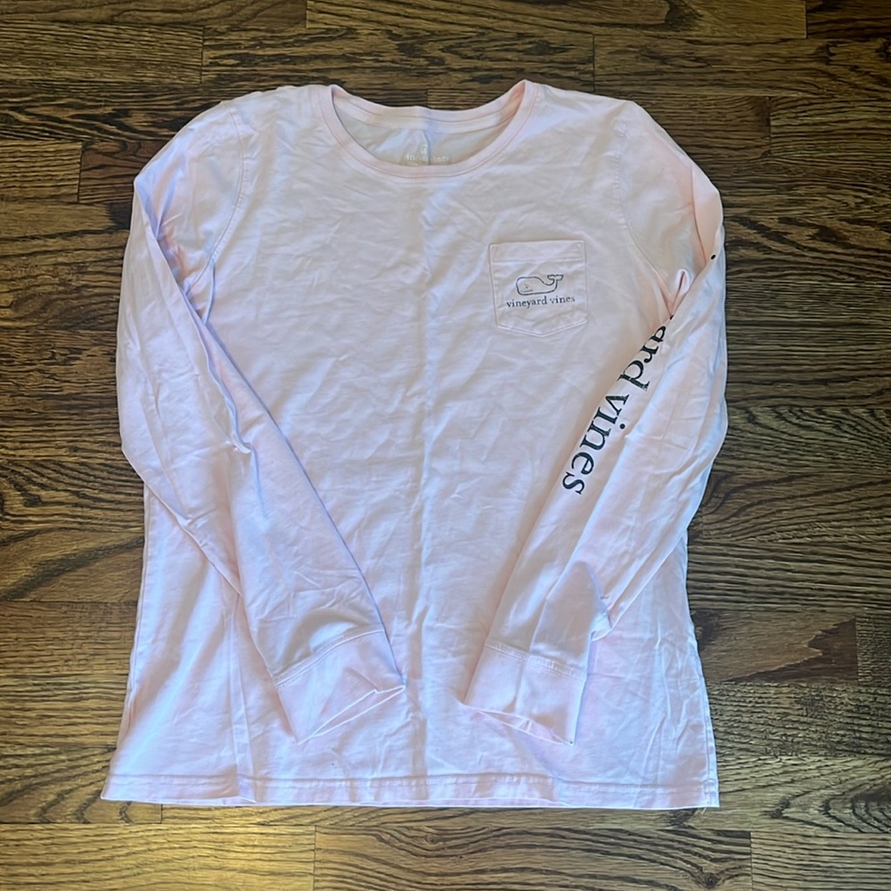 pink long sleeve vineyard vines shirt
